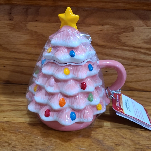 Pink Mr. Christmas Nostalgic Tree With Topper Lid Ceramic Mug - Picture 3 of 8